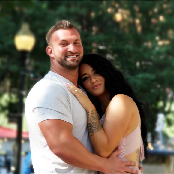 Meet your Posher, Rich - Picture 3 of 15